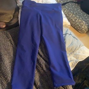 Blue Cropped Leggings